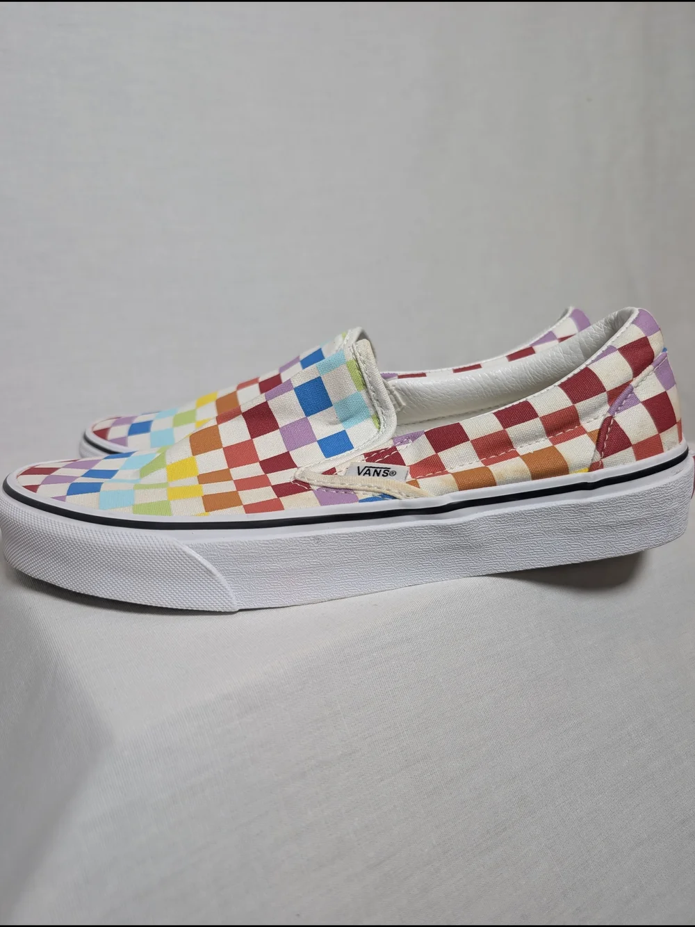 Vans Classic Slip-On Rainbow Checkerboard Sneakers Men's Size 7